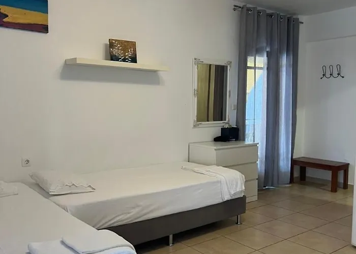 아파트 Marco's Appartments 네아 포티데아