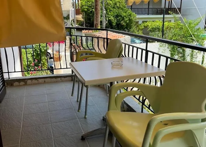 Marco's Appartments Nea Poteidaia